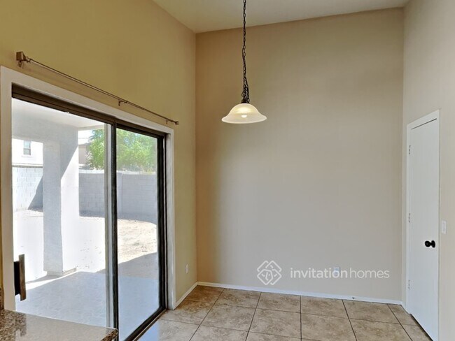Foto del edificio - 12614 W Ash St