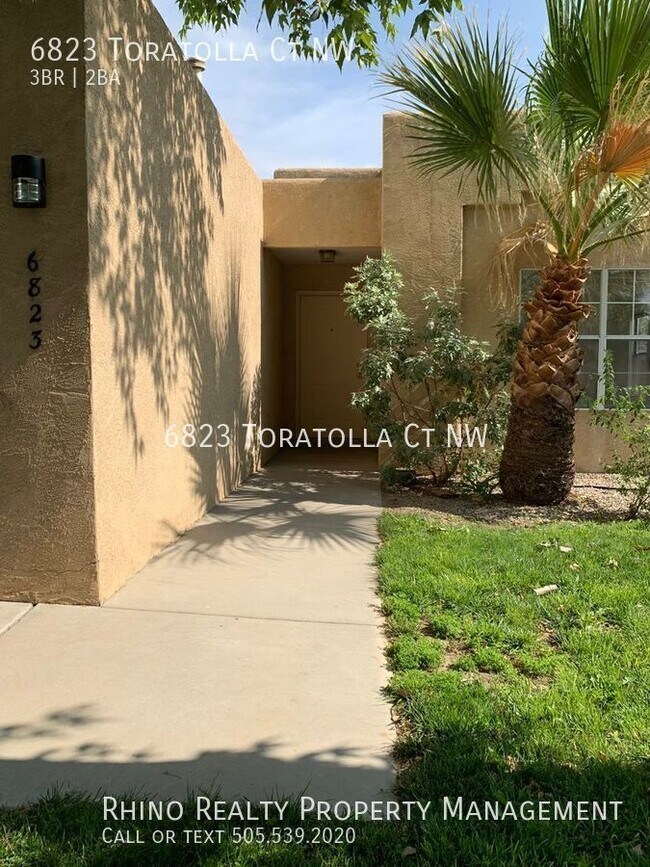 Lovely 3 Bedroom, 2 Bath In The NW! photo'