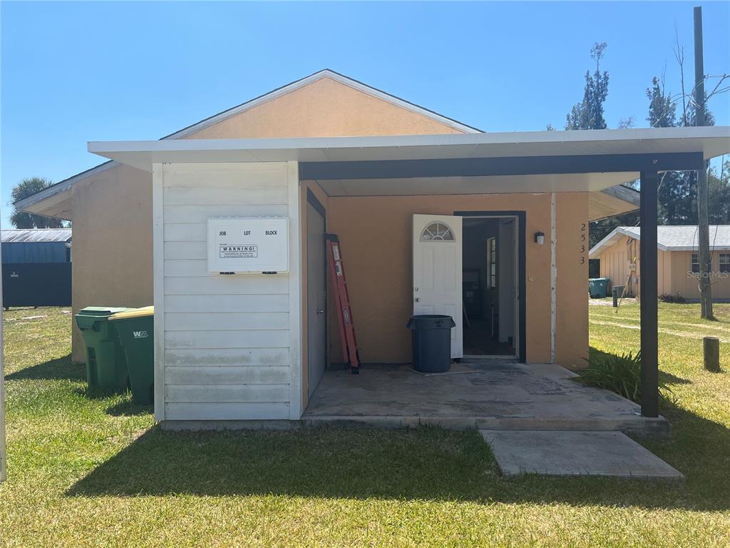 Foto principal - 2533 Myrtle Ave