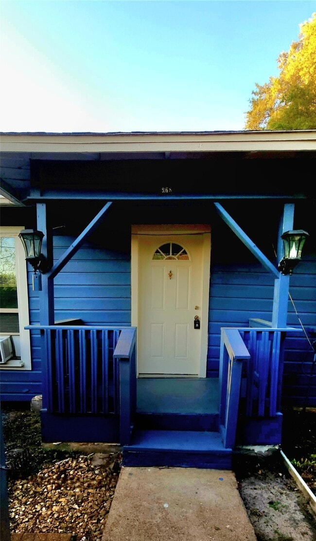 Foto del edificio - 968 Garapan St