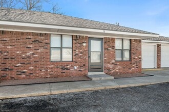 Building Photo - 4200 S Austin St