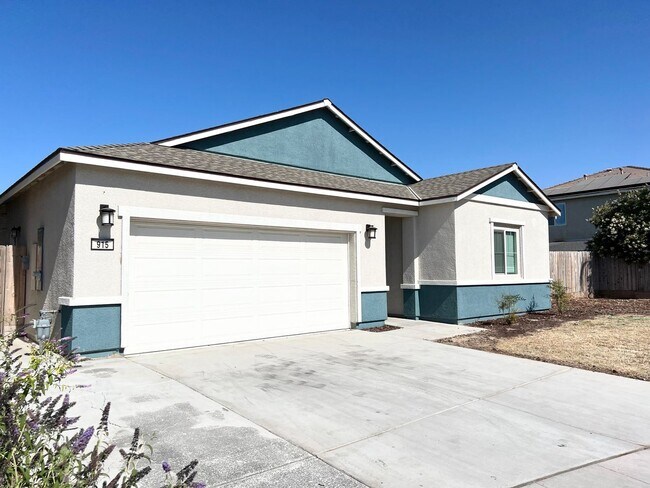 Foto del edificio - 3 br, 2 bath House - 915 S Filbert Ave