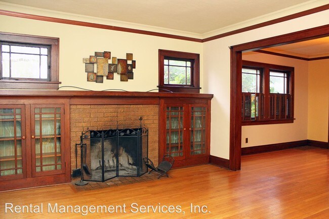 Foto del edificio - 734-736 NE 19th Ave