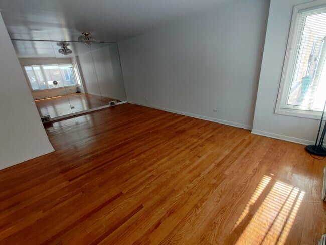 Living Room Looking Inside - 2528 W Jerome St