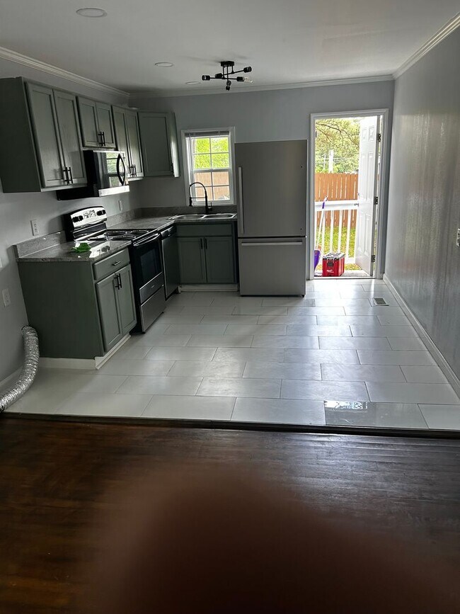 Building Photo - RENTAL HOME 1BD/1BTH