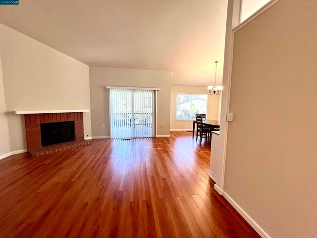 Building Photo - 229 Tangerine Ct