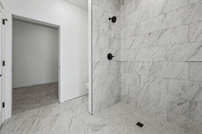 Foto del edificio - 1326 Heights Ct