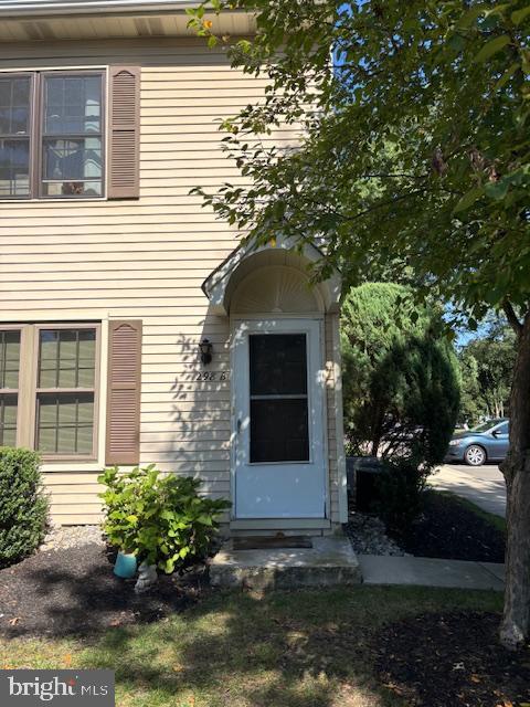 Building Photo - 298B Everly Ct