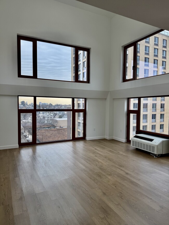 Building Photo - 226 Gramatan Ave