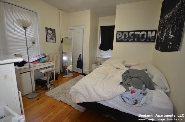 Foto del edificio - 341 Saint Paul St