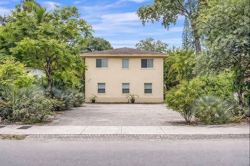 Photo - 420 SE 18th Ct (Fort Lauderdale, FL)