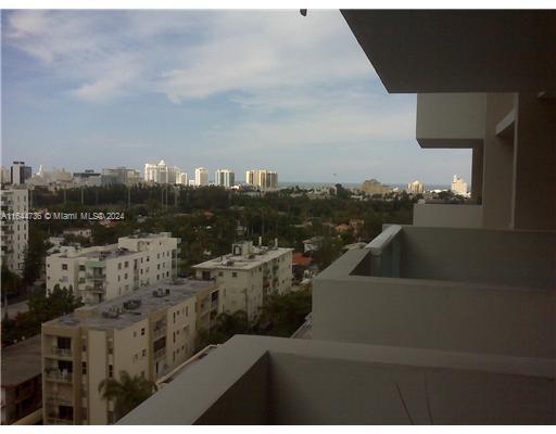 Foto del edificio - 1200 West Ave