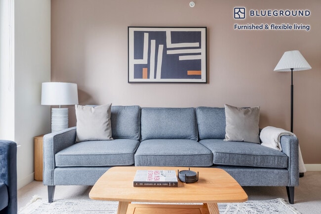 Foto del edificio - 10349 NE 10th St