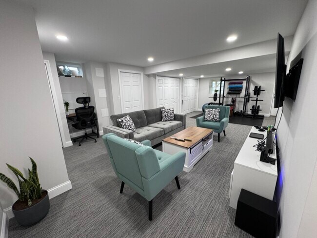 Foto del edificio - 25 Thornton Ave