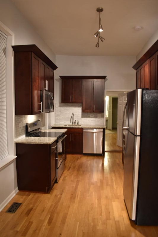 Photo - 1252 N Greenview Ave Apartment