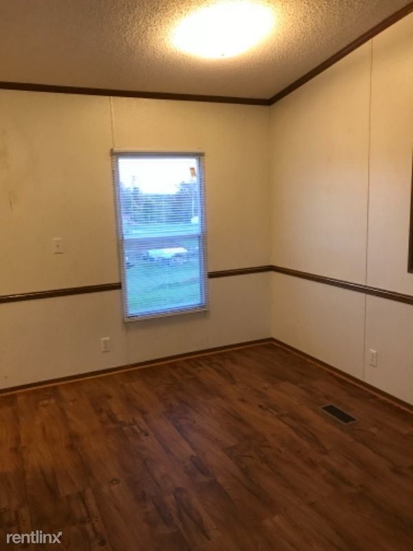 Building Photo - 3 br, 2 bath Mobile Home - 202 John Way