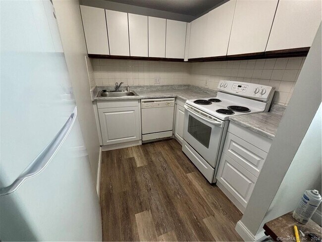 Foto del edificio - 104 Burgundy Hill Ln
