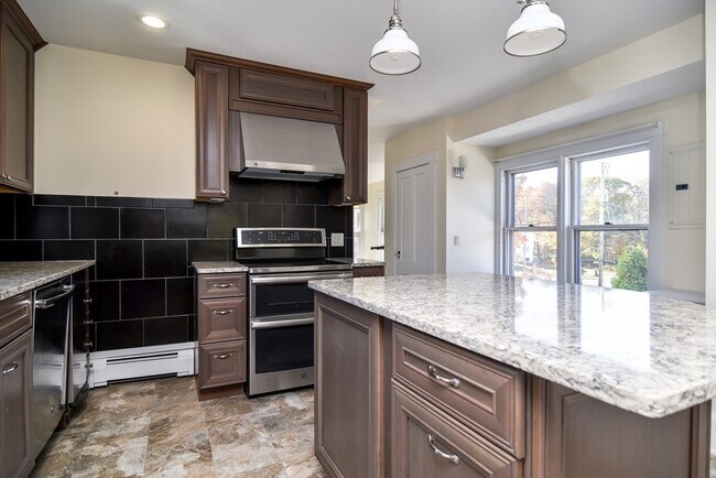 Foto del edificio - 110 Main St