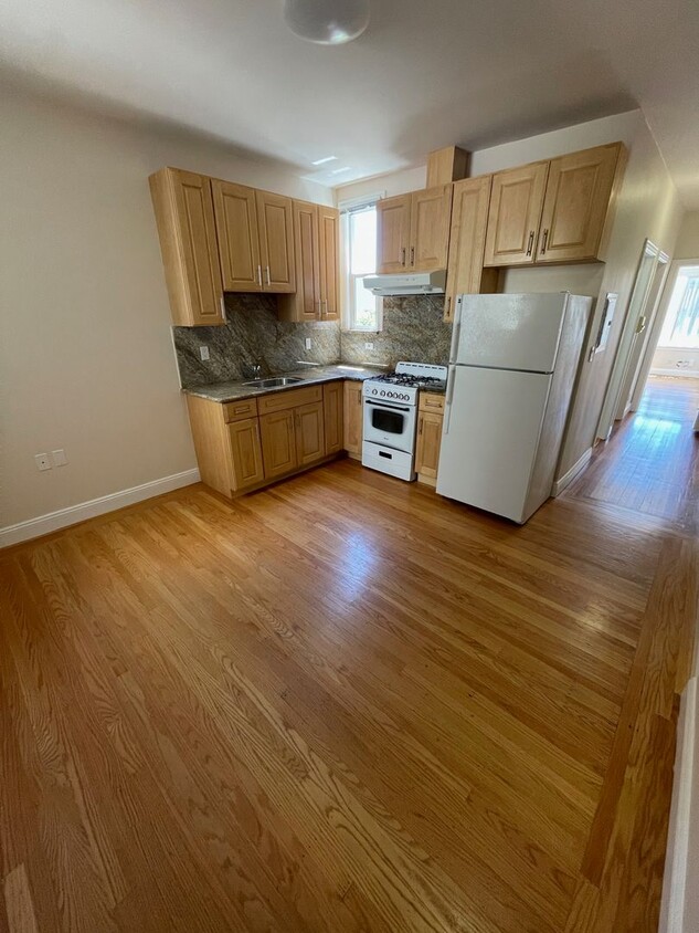 Primary Photo - Cute Remodeled 1 Bedroom Apartment!