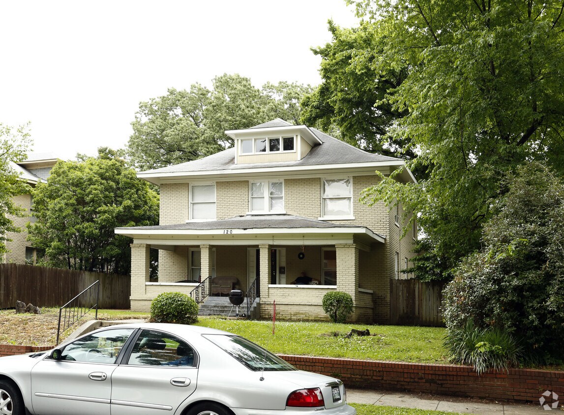 Building Photo - 120 N Willett St