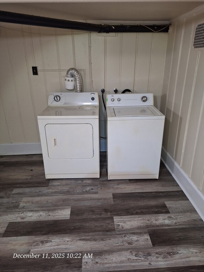 Washer & Dryer (Apt A) - 5105 Belair Rd