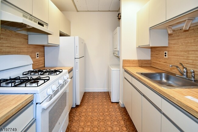 Foto del edificio - 431 Springfield Ave