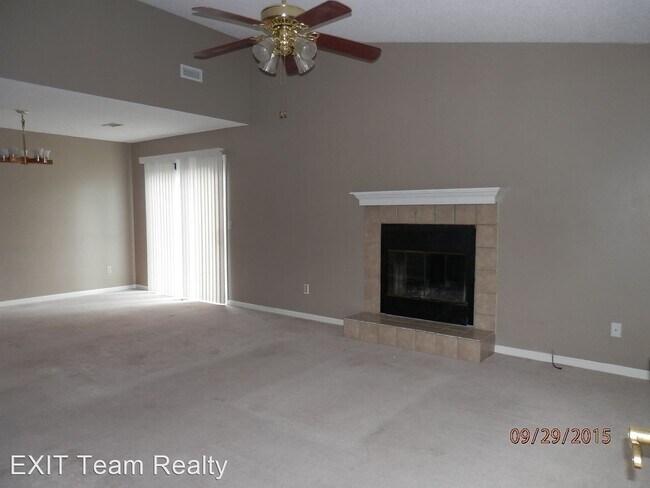 Building Photo - 3 br, 2 bath House - 625 Oak Street