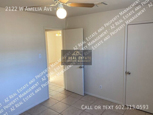 Foto del edificio - 2122 W Amelia Ave