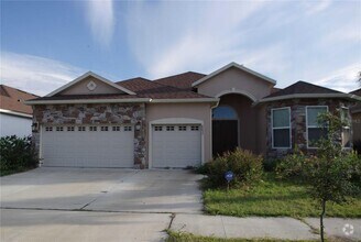Building Photo - 8853 SW 78th Ave