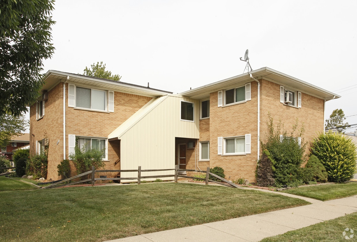 28612 Pardo St, Garden City, MI 48135 Apartments in Garden City, MI