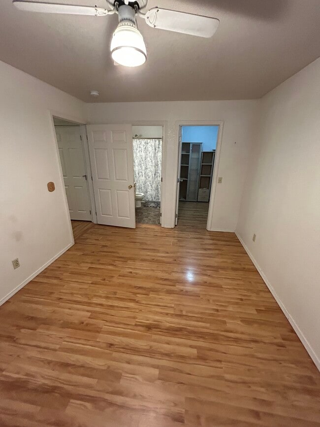 Building Photo - 1461 Northwood Dr