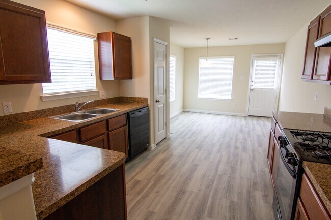 Building Photo - 13214 Withee Path Ln