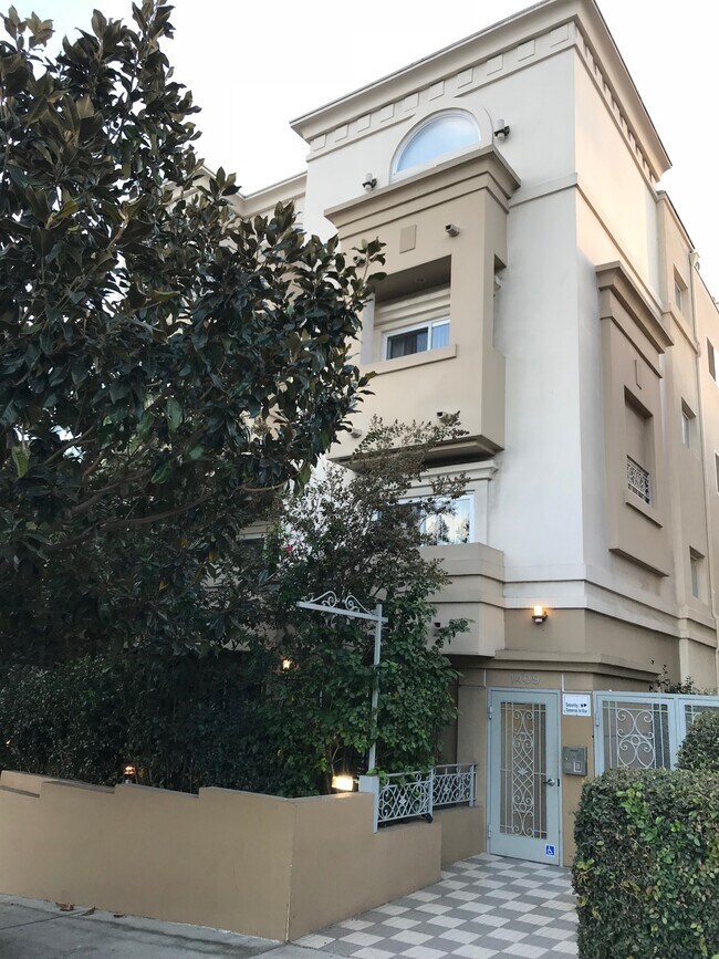 1409 S Westgate Ave Unit 102, Los Angeles, CA 90025 Apartments at