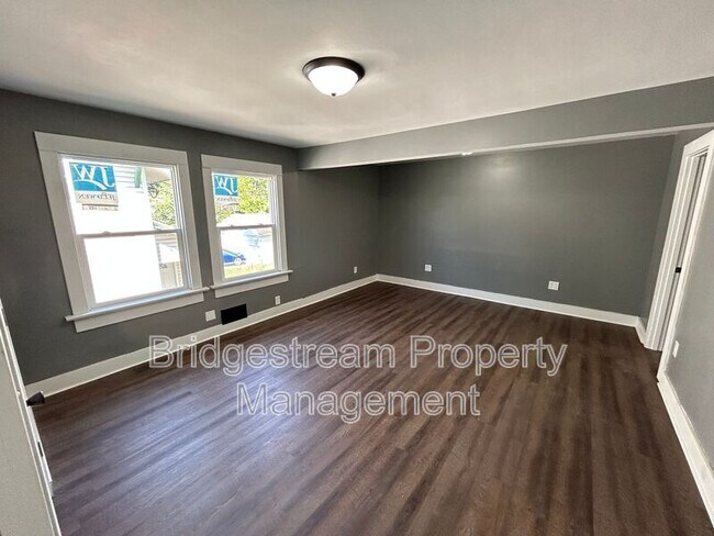 Foto del edificio - 33 E Shadyside Dr