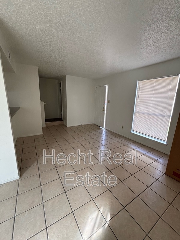 Building Photo - 5705 Cougar Dr