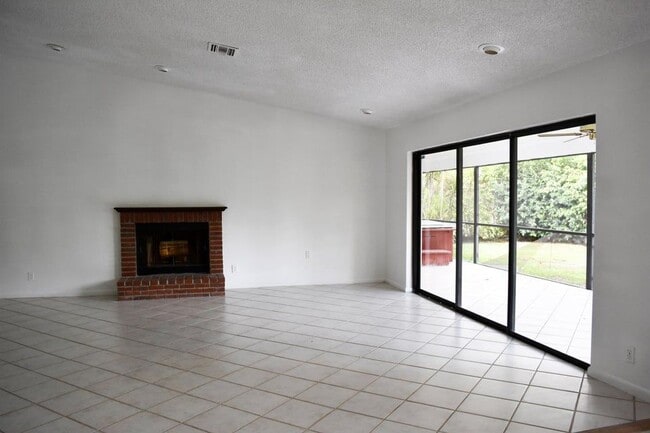 Building Photo - 13492 Exotica Ln