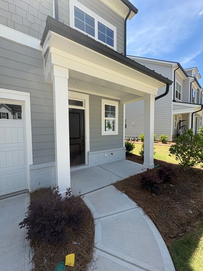 Building Photo - New Construction 3BR/2.5 BA in Griffith Lakes