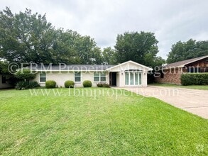 Building Photo - 808 Loy Ln