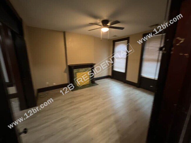 Building Photo - 2-Bedroom Apartment in the Heart of Grove