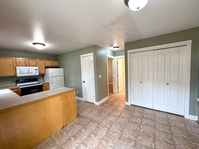 Foto del edificio - Relaxing Town Home in NW Bend!