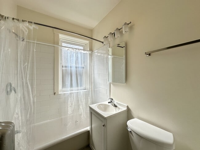 Foto del edificio - 4311 N Francisco Ave
