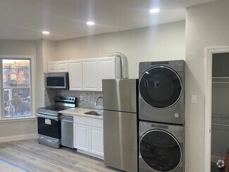 Building Photo - 808 S 49th St