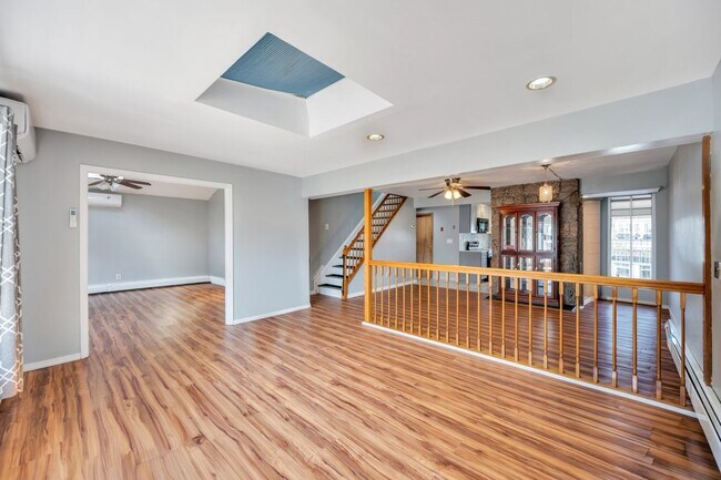 Building Photo - 45 Walnut Ln