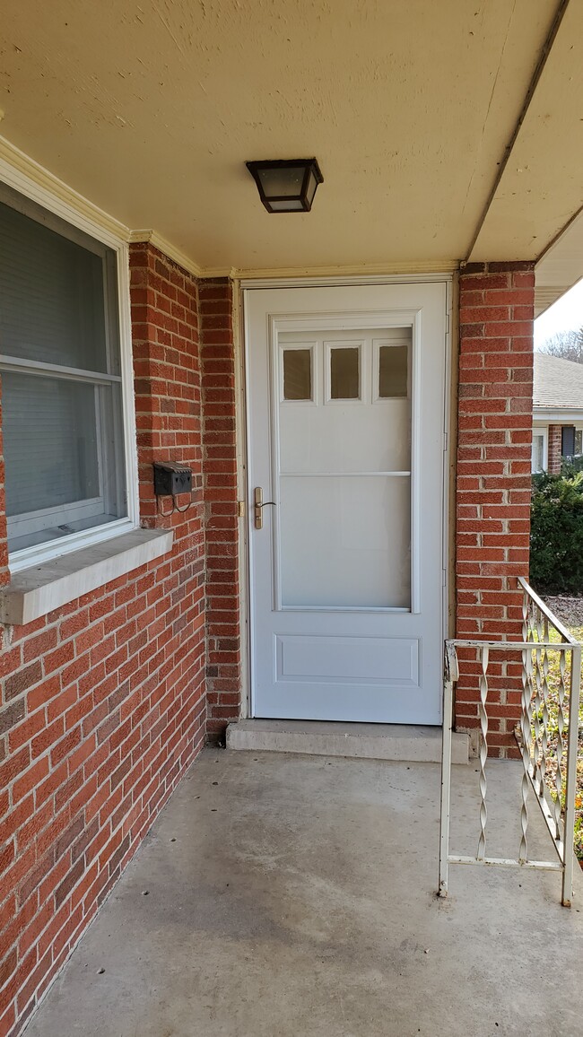 Front Door - 752 Terrace View Dr