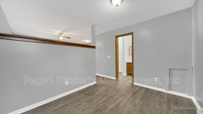 Building Photo - 1610 E Rock Falls Rd