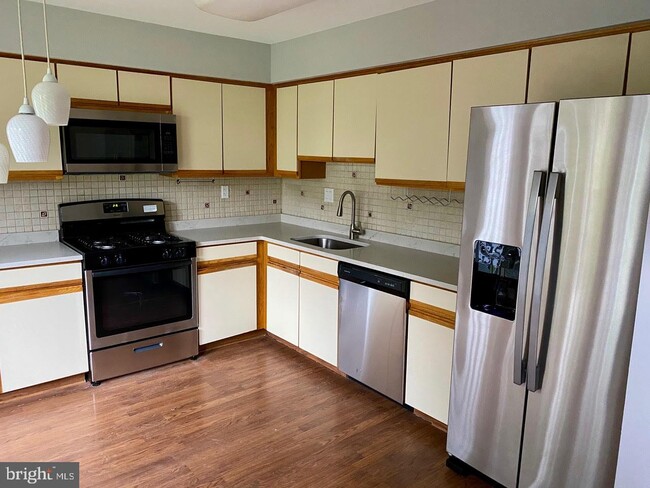 Foto del edificio - 16 Colebrook Ct