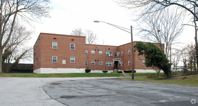 Building Photo - Winston Court Apartments
