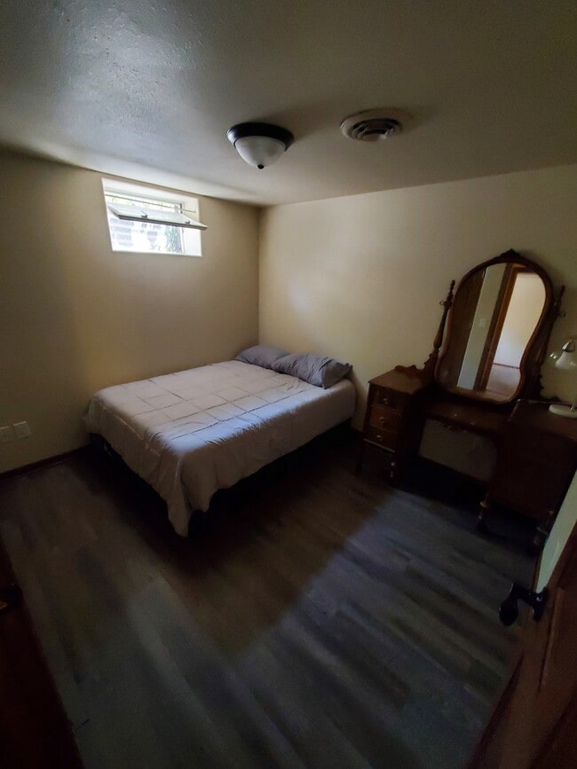 Foto del edificio - 145 Indiana St