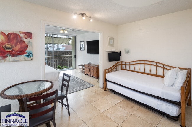 Building Photo - 240 Lili?uokalani Ave