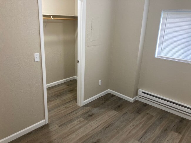 Building Photo - 1 Bed/1Bath Newly Remodeled Apartment Osag...